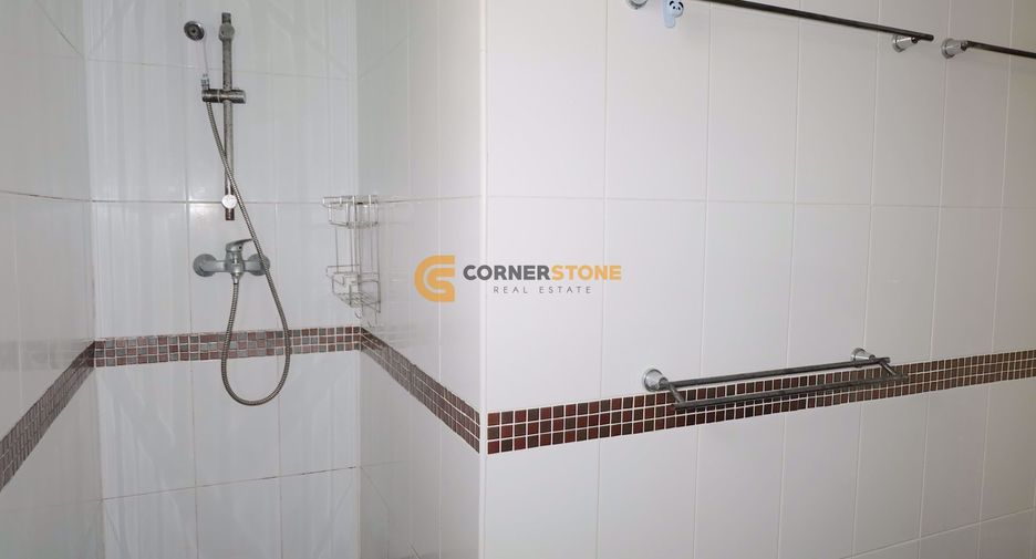Casa en alquiler y en venta de 3 habitaciones en Bang Lamung, Chonburi