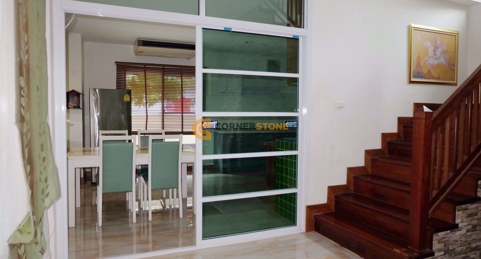 Casa en alquiler y en venta de 3 habitaciones en Bang Lamung, Chonburi