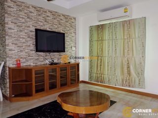 Casa en alquiler y en venta de 3 habitaciones en Bang Lamung, Chonburi