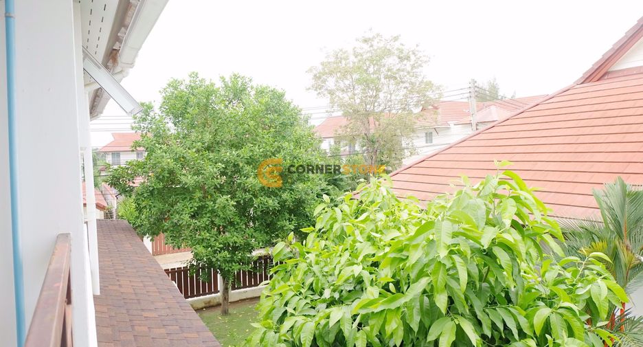 Casa en alquiler y en venta de 3 habitaciones en Bang Lamung, Chonburi