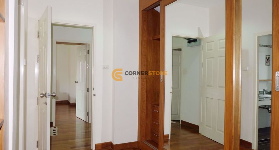 Casa en alquiler y en venta de 3 habitaciones en Bang Lamung, Chonburi