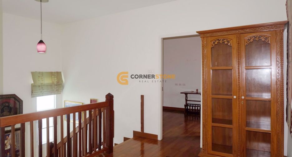 Casa en alquiler y en venta de 3 habitaciones en Bang Lamung, Chonburi