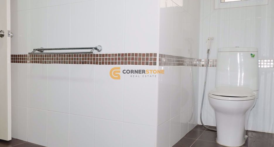 Casa en alquiler y en venta de 3 habitaciones en Bang Lamung, Chonburi