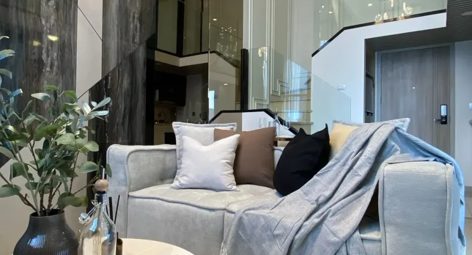For rent 2 bedrooms condo in Sathon, Bangkok
