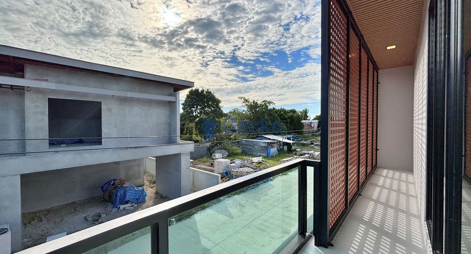 For sale 4 ベッドルーム house in Bang Lamung, Chonburi