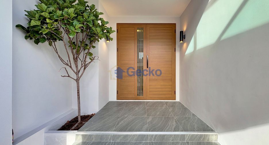 For sale 4 ベッドルーム house in Bang Lamung, Chonburi