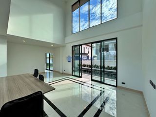 For sale 4 ベッドルーム house in Bang Lamung, Chonburi
