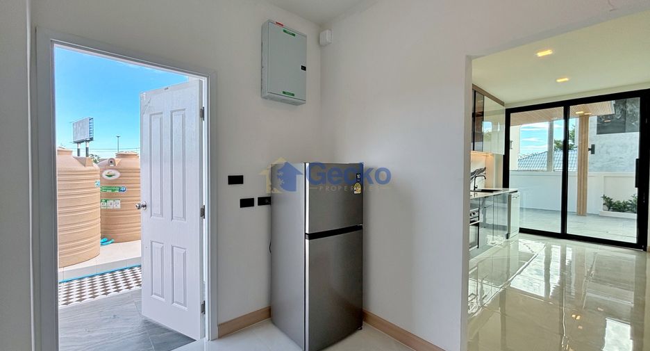 For sale 4 ベッドルーム house in Bang Lamung, Chonburi