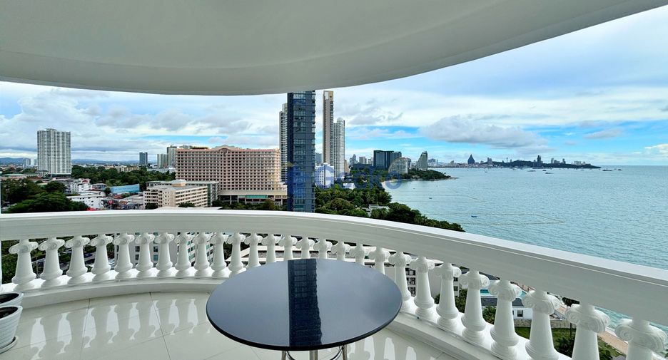 For sale 3 bedrooms condo in Bang Lamung, Chonburi