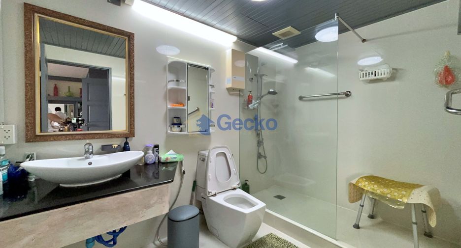 For sale 3 bedrooms condo in Bang Lamung, Chonburi