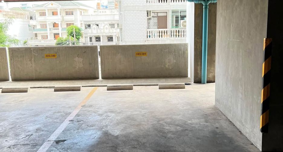 Condo en venta de 2 habitaciones en Bang Phlat, Bangkok