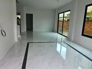 Casa en alquiler de 4 habitaciones en Mae Rim, Chiang Mai