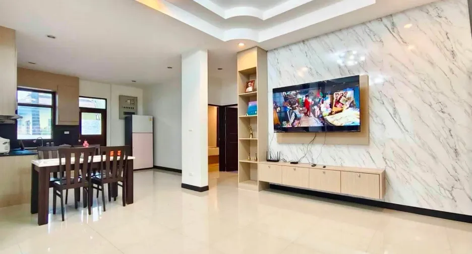 À louer 3 chambres villa à Bang Saray, Pattaya