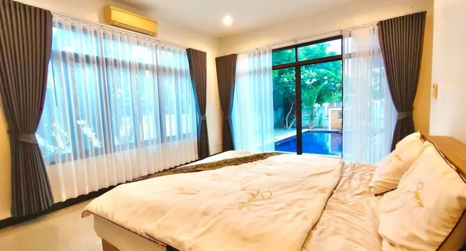 À louer 3 chambres villa à Bang Saray, Pattaya