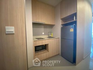 For rent 1 bed condo in Phaya Thai, Bangkok