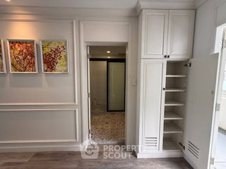 For rent 2 bedrooms condo in Phra Khanong, Bangkok