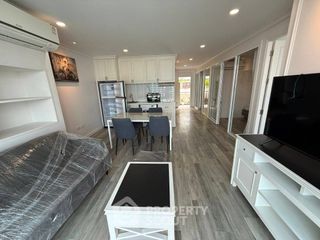 For rent 2 bedrooms condo in Phra Khanong, Bangkok