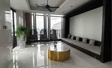 Продажа 1 кровать кондо в Патхум Щан, Бангкок