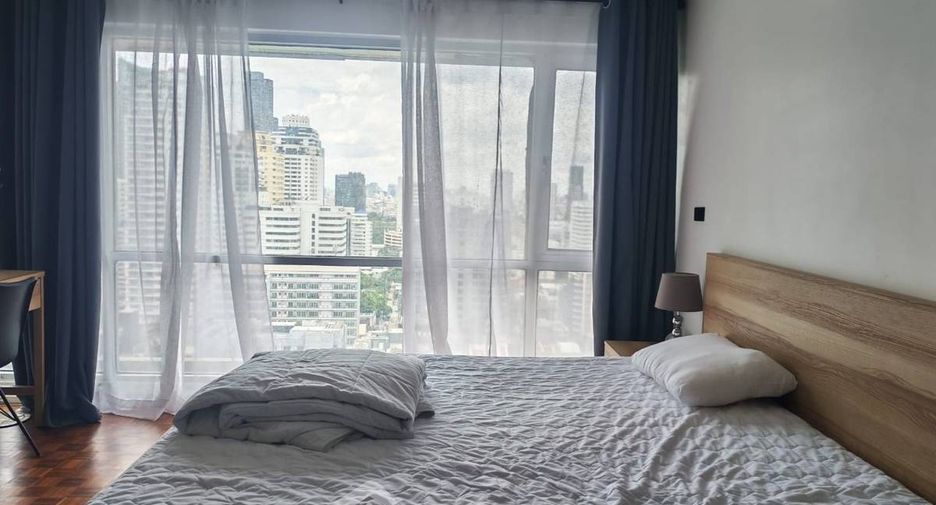 For rent and for sale 1 bed condo in Watthana, Bangkok