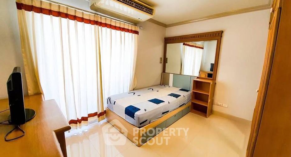 For sale 2 bedrooms condo in Chatuchak, Bangkok