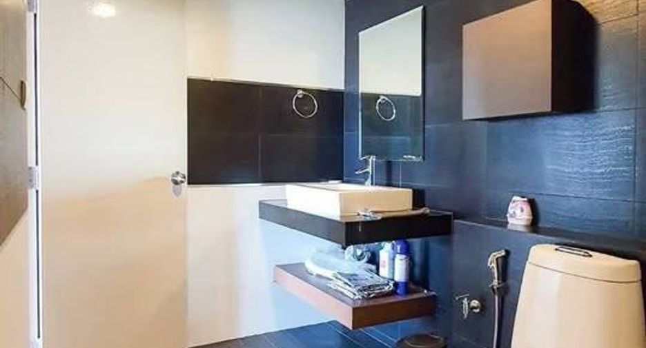 For sale 2 bedrooms condo in Chatuchak, Bangkok