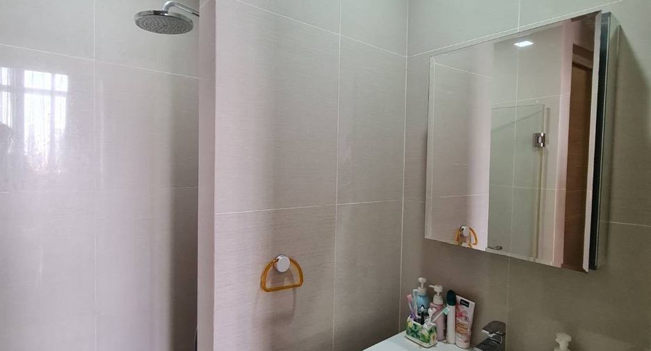Condo en venta de 2 habitaciones en Khlong Toei, Bangkok