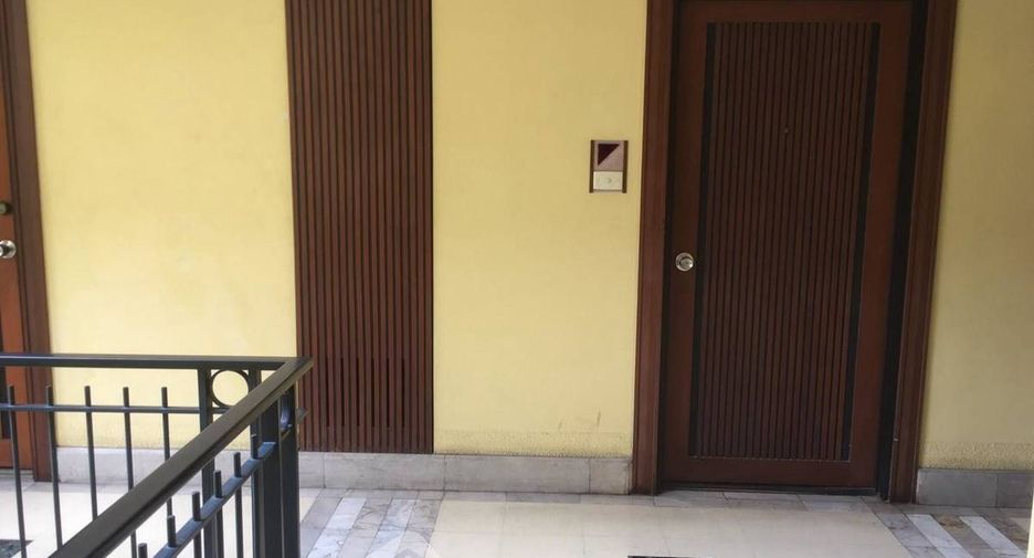 For sale 1 bed condo in Sathon, Bangkok