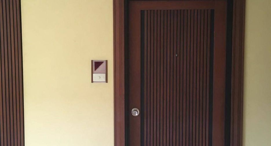 For sale 1 bed condo in Sathon, Bangkok