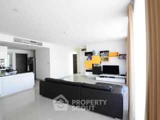 For sale 3 bedrooms condo in Bang Kho Laem, Bangkok
