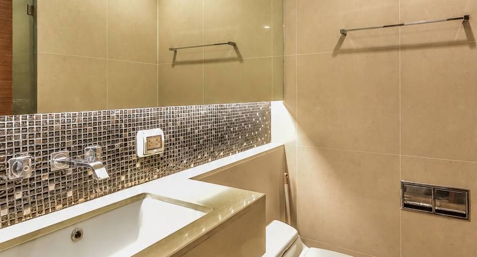 For rent and for sale 2 bedrooms condo in Sathon, Bangkok