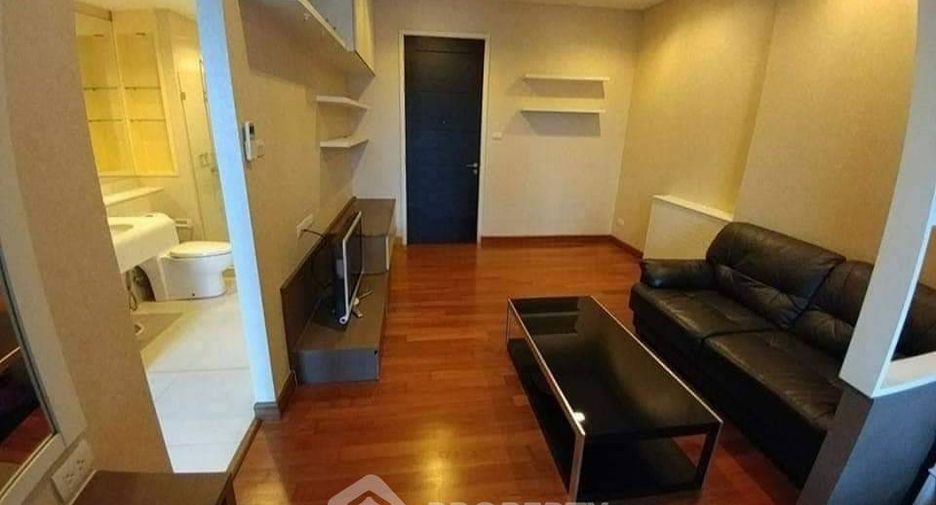For sale 1 bed condo in Sathon, Bangkok