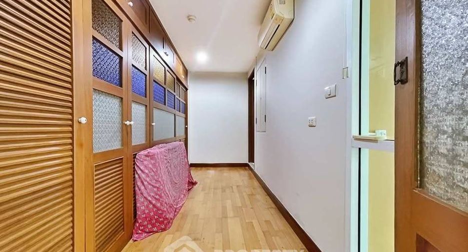Wohnung zum Kauf mit 1 Zimmer in Sathon, Bangkok