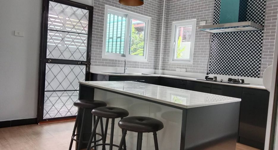 Продажа 4 спальни дом в Huay Yai, Паттайя