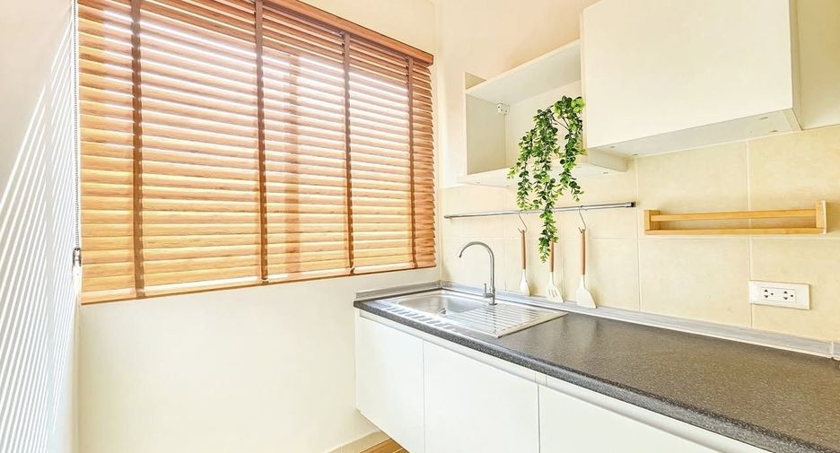 For sale 1 bed condo in Bang Na, Bangkok