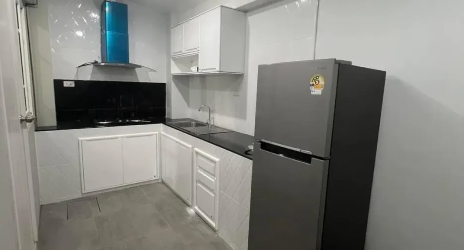 For rent 2 bedrooms townhouse in Mueang Chiang Mai, Chiang Mai
