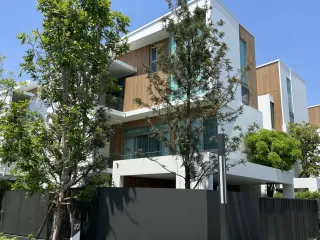 For rent 3 bedrooms house in Saphan Sung, Bangkok