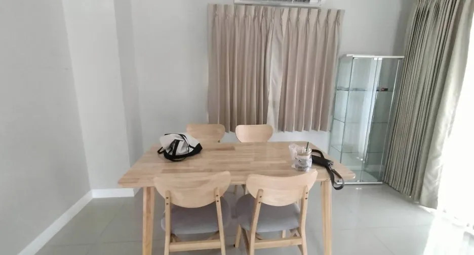 For rent 3 bedrooms house in San Sai, Chiang Mai
