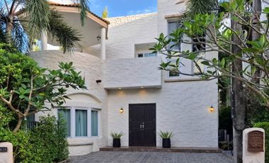 À louer 3 chambres villa à Mueang Phuket, Phuket