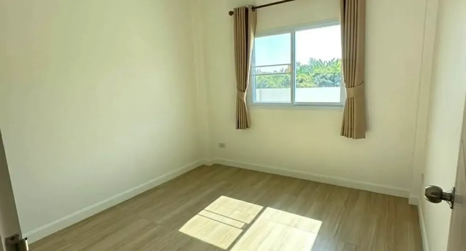 Casa en alquiler de 2 habitaciones en Saraphi, Chiang Mai