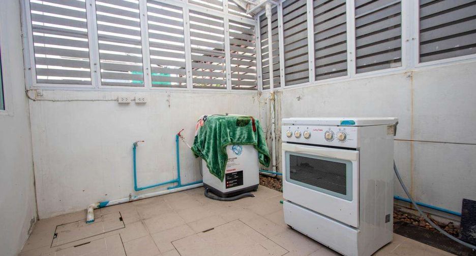 For rent 3 bedrooms house in Mueang Chiang Mai, Chiang Mai