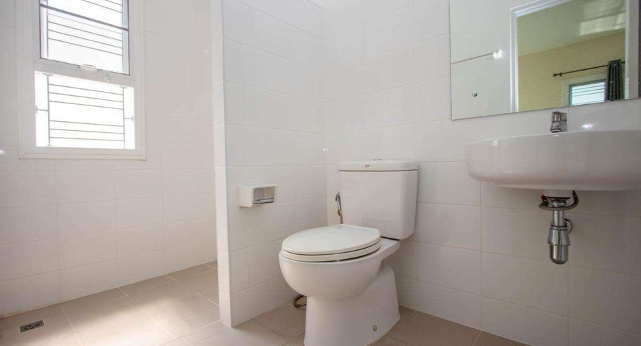 For rent 3 bedrooms house in Mueang Chiang Mai, Chiang Mai