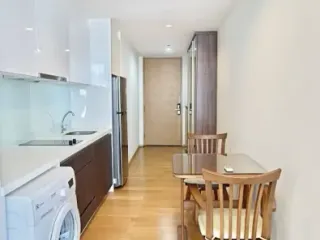 For rent 1 bed condo in Yan Nawa, Bangkok