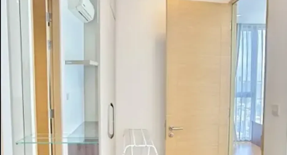 For rent 1 bed condo in Yan Nawa, Bangkok