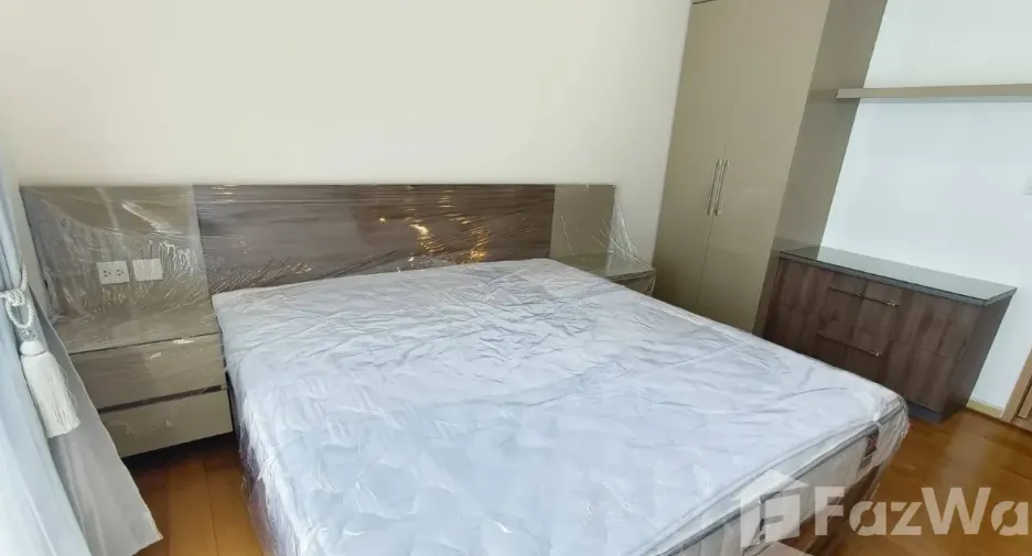 For rent 1 bed condo in Yan Nawa, Bangkok
