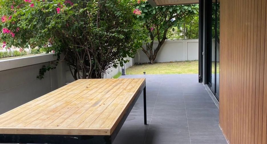 Haus zur Miete mit 5 Zimmer in Bang Phli, Samut Prakan