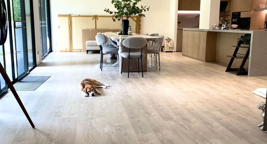 Haus zur Miete mit 5 Zimmer in Bang Phli, Samut Prakan