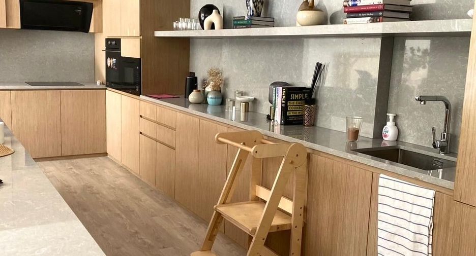 Haus zur Miete mit 5 Zimmer in Bang Phli, Samut Prakan