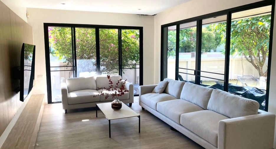 Haus zur Miete mit 5 Zimmer in Bang Phli, Samut Prakan