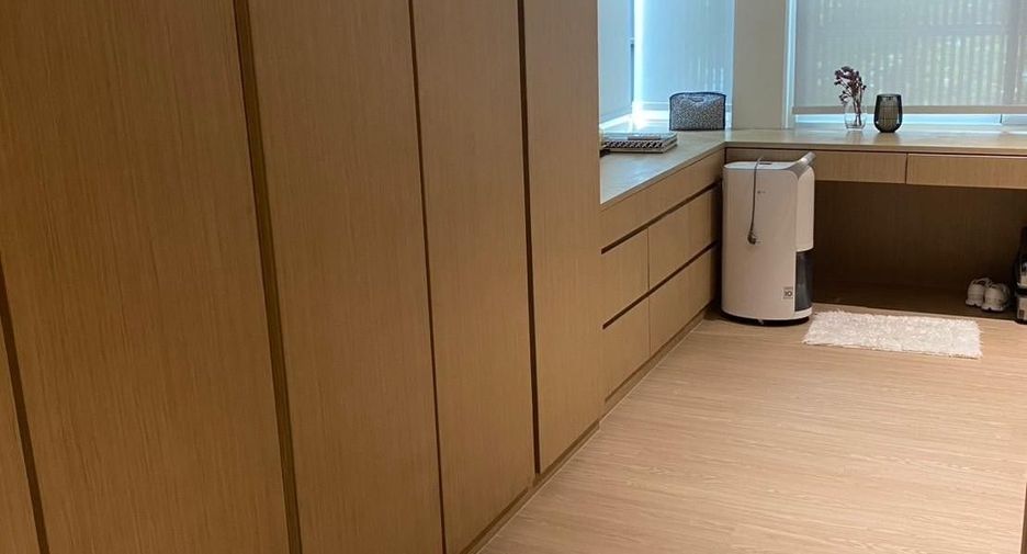 Haus zur Miete mit 5 Zimmer in Bang Phli, Samut Prakan