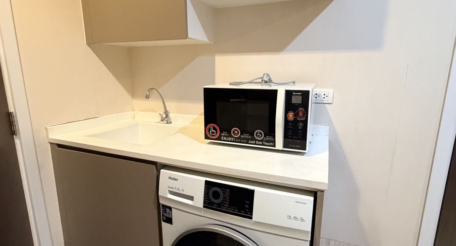 For rent 1 bed condo in Phaya Thai, Bangkok
